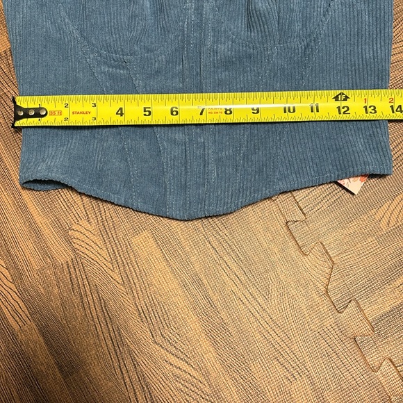 Blue Ribbed Tank Top - Picture 4 of 6